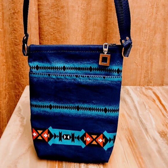 New Southwestern geometric Blue Teal Red Crossbody Zipper Purse shoulder bag - Picture 2 of 7